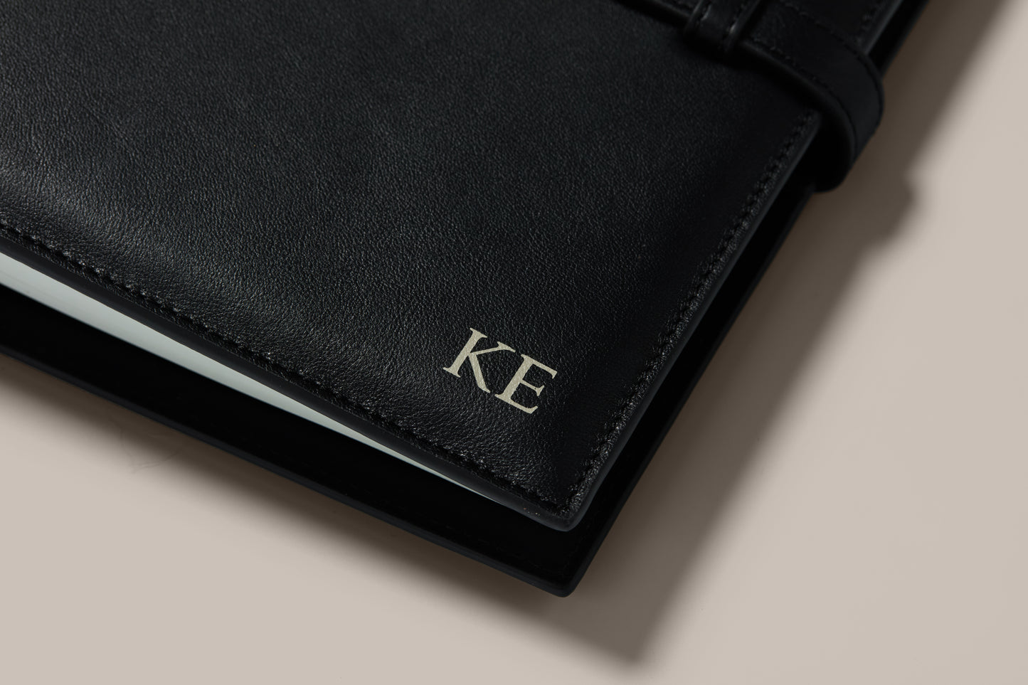 GHAYA LEATHER COVER - ELEGANT BEGIN VAN JOUW STRUCTUUR